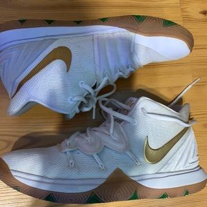 Shoe lot (read description)